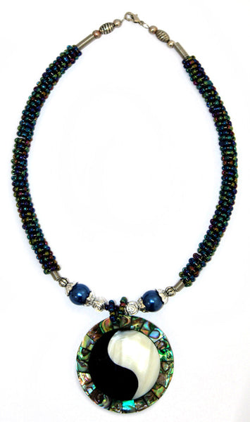 Shell Necklace - Ying Yang Paua